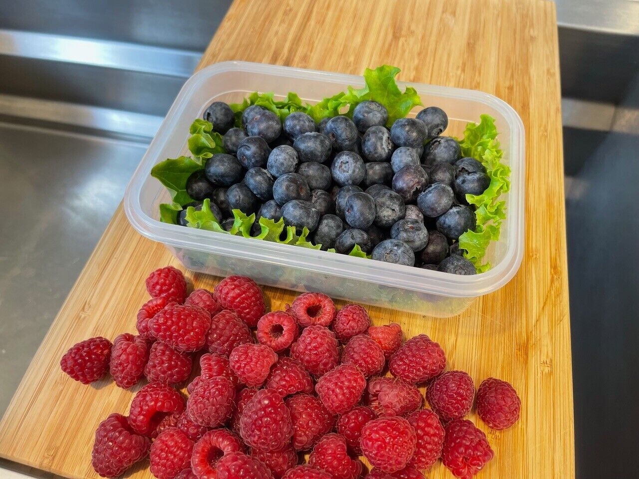 5 Pack Stackable Food Storage Containers Airtight & Leakproof Set Snap